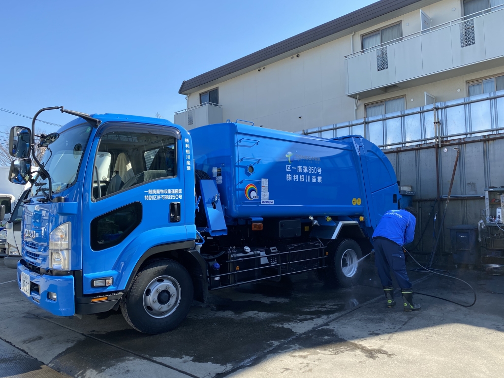 働く車 ゴミ収集車10の秘密 株式会社利根川産業